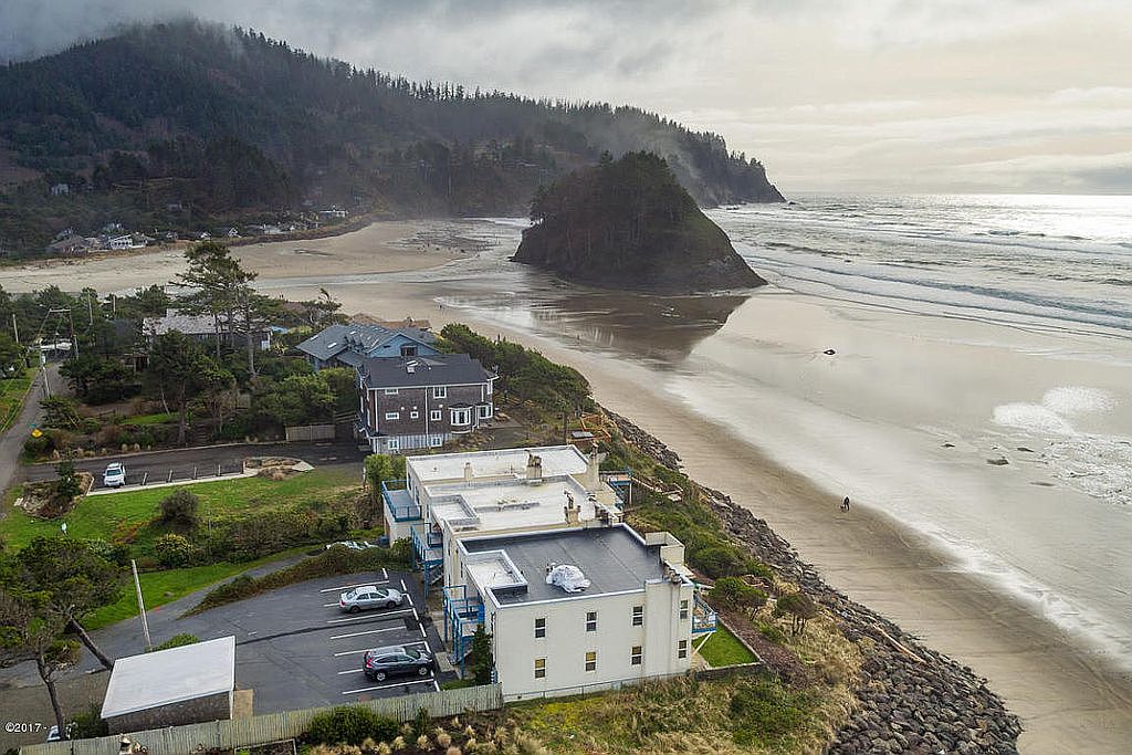 48750 Breakers Blvd, Neskowin, OR 97149 | Zillow