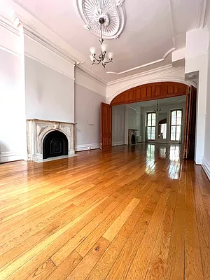 Rented by Compass | media 7