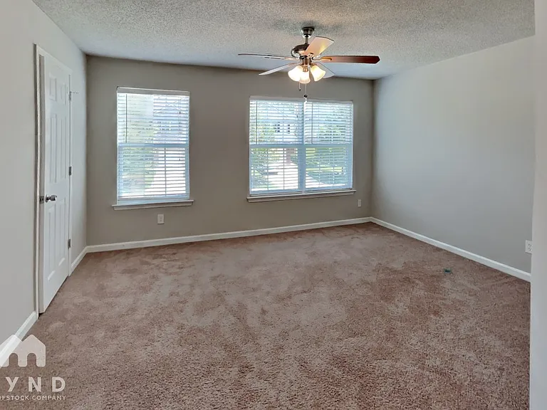 6132 Hickory Lane Dr — Photo 11