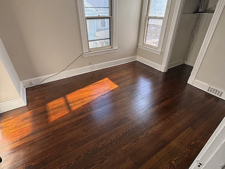 221 Eaton Ave #221 — Photo 4