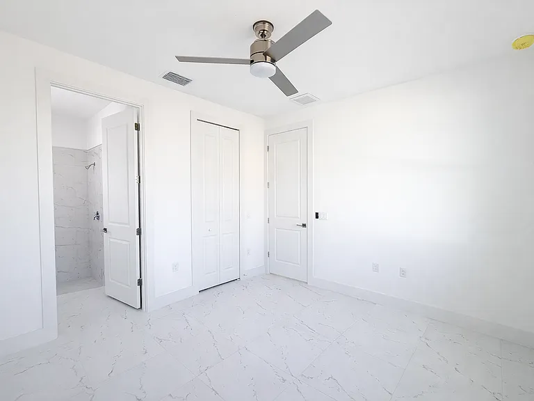 828 Holmes Ave — Photo 3