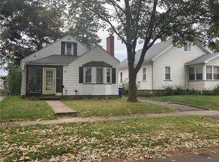 75 Sheraton Dr, Rochester, NY 14616