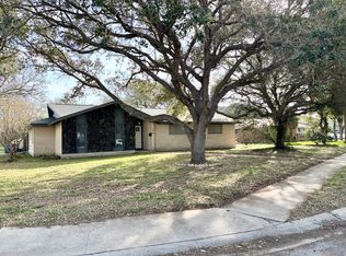 126 Fulton Pl, Portland, TX 78374