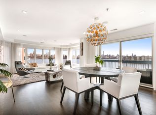 301 Smith Ct, Edgewater, NJ 07020