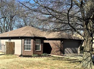 1224 Peppermill Ln, Springdale, AR 72762