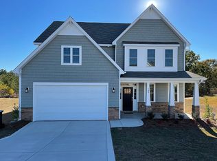 136 Sandy Springs Rd, Aberdeen, NC 28315