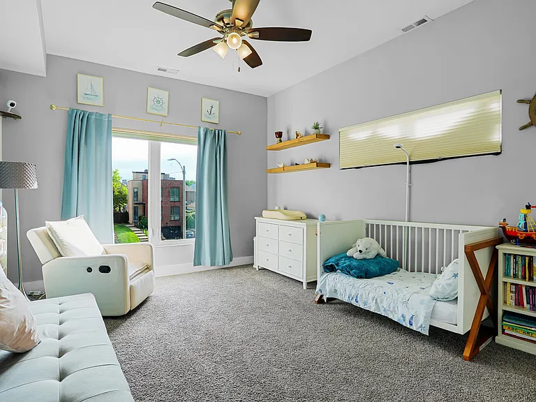 4333 Delmar Blvd — Photo 38