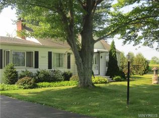 5604 Chestnut Rd, Newfane, NY 14108