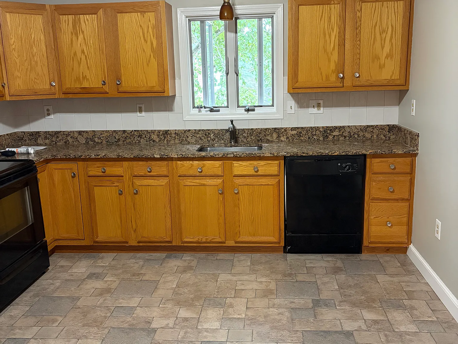 3 bed, 1100 sqft, $2,500 — Photo 1
