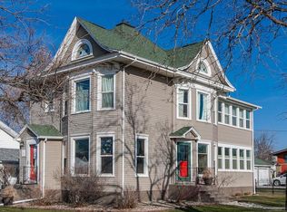 201 2nd Ave, Van Horne, IA 52346