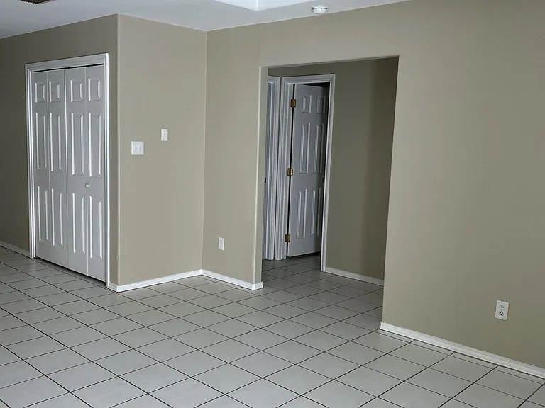 2305 Kimberly Ln — Photo 8