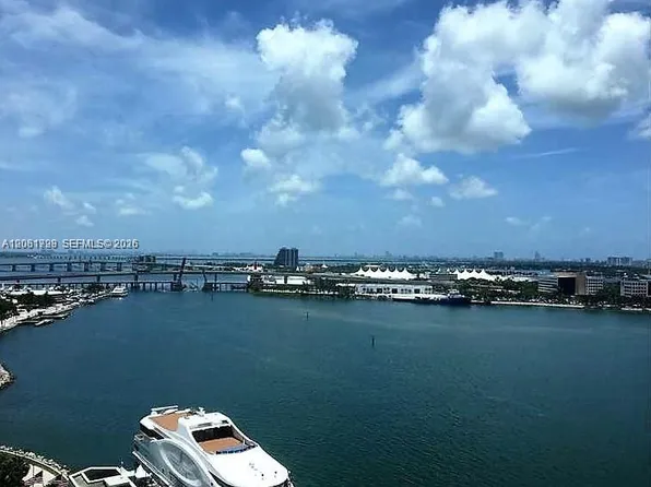 335 Biscayne Blvd, Miami, FL