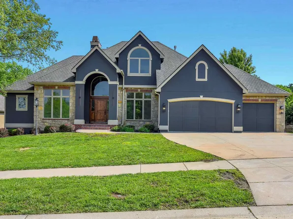 5645 SW Clarion Lakes Dr, Topeka, KS 66610