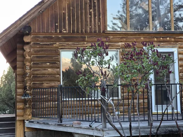 5228 Hill Dr, Weed, CA 96094