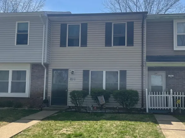 1207 Country Club Ct, Harrisonburg, VA 22802