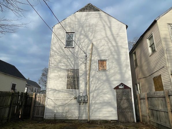 chicago-illinois-441098202 picture