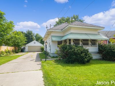 1926 Belden Ave SW, Wyoming, MI, 49509