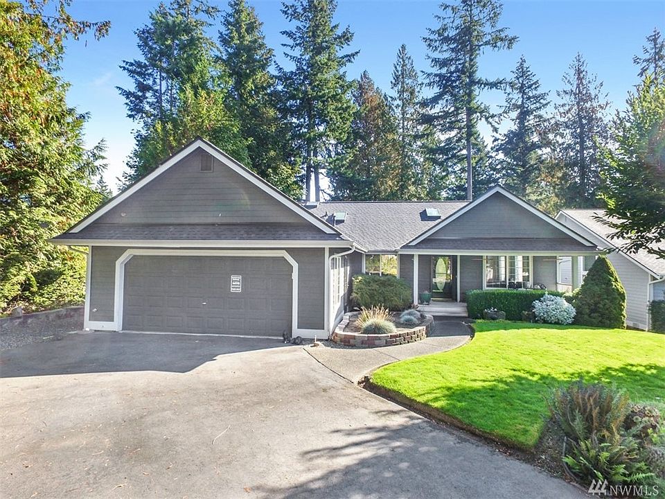 1st image of 2240 Holiday Pl NW