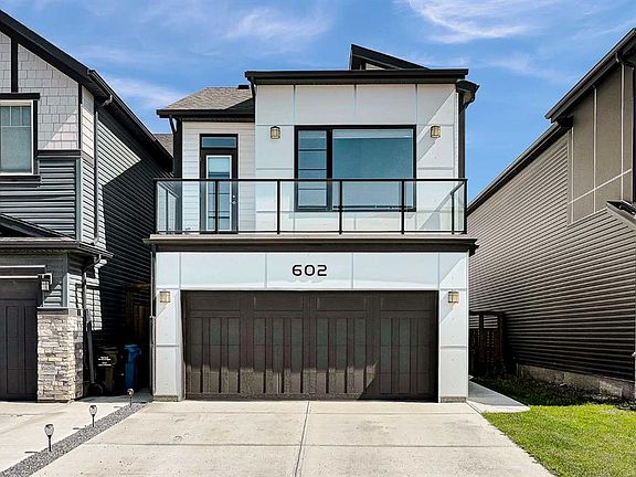 2nd image of 602 W Creekstone Cir SW