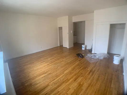 Rented by Compass | media 7