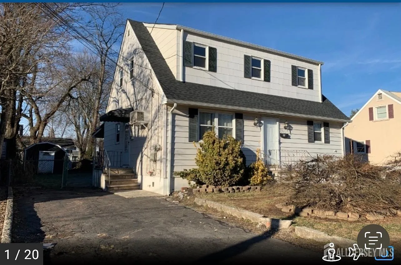 2 bed, 1.0 bath, $2,000 — Photo 1