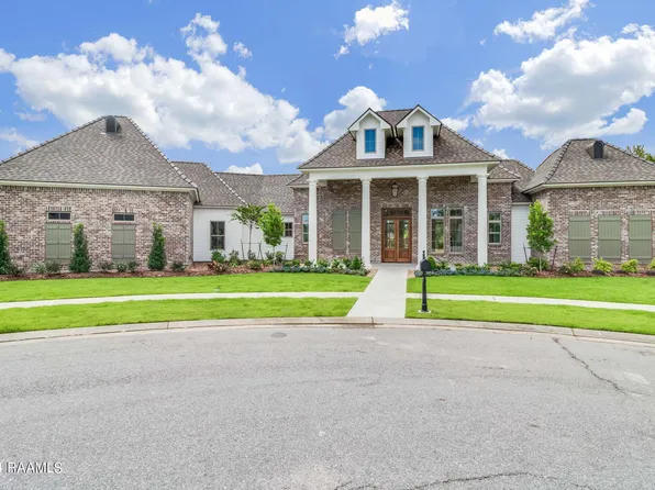 110 Rue De Monceau, Broussard, LA 70518