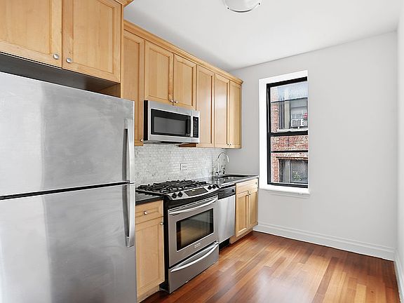 3rd image of 605 W 137th St APT 42