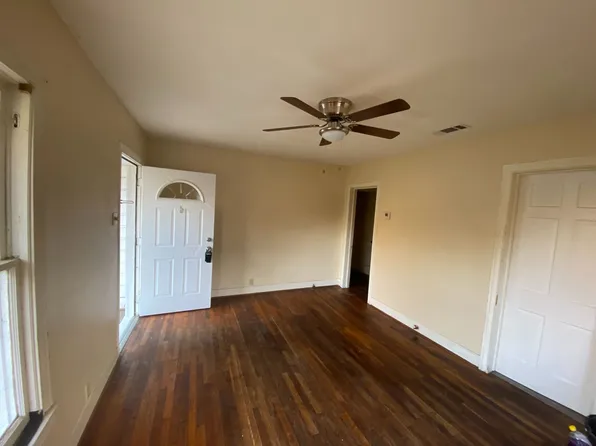 412 E State St, Kosse, TX 76642