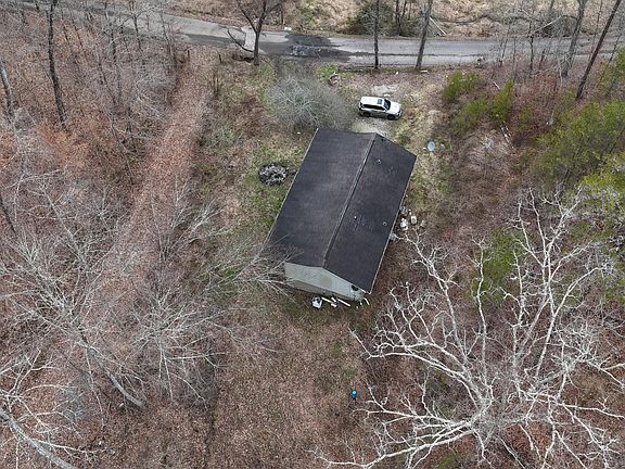 4th image of 698 Mount Olive Rd