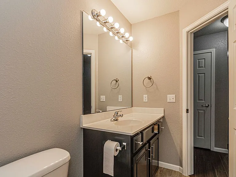 1316 Elm Creek Dr — Photo 24