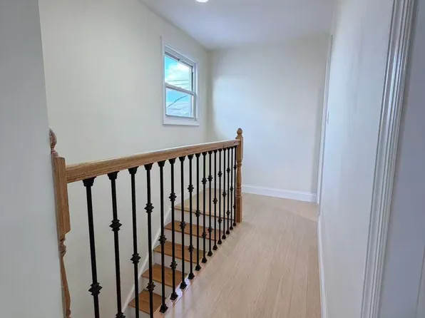 30 Seafoam Street image 15 of 17