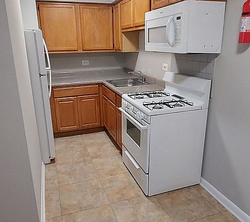 4th image of 2250 Burr Oak Ave #Iv-b-07