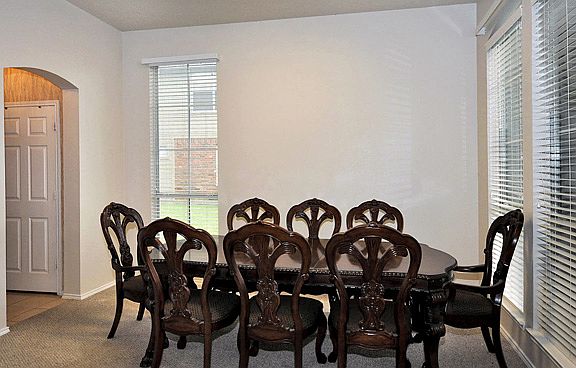 4th image of 1019 Lakefield Dr