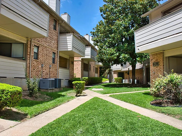 2500 Burleson Rd #701 — Photo 18