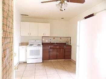 4th image of 4324 Hayes Pl