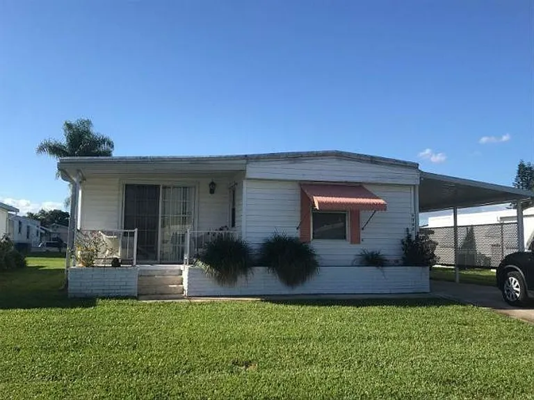 6948 SE Delegate St — Photo 2