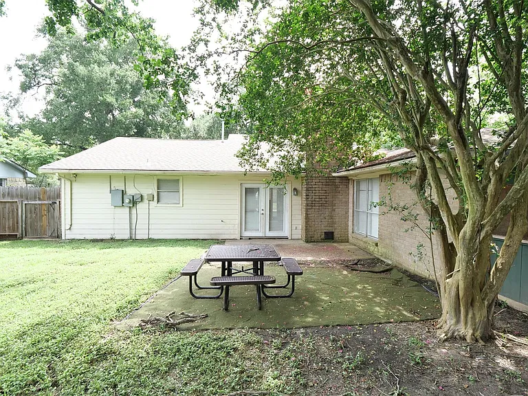 15654 Boulder Oaks Dr — Photo 25