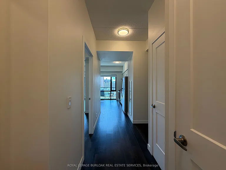 15 Queen St S #701 — Photo 3