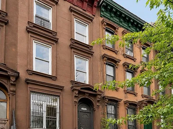 212 Lefferts Pl, Brooklyn, NY 11238