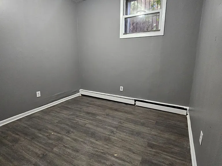 84 Woodside Pl #C1 — Photo 7