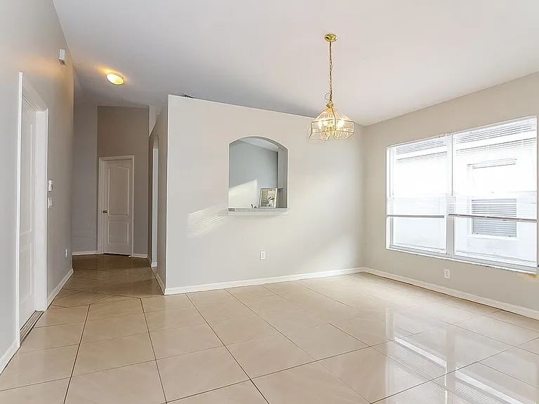 1022 Harvest Moon Dr — Photo 5
