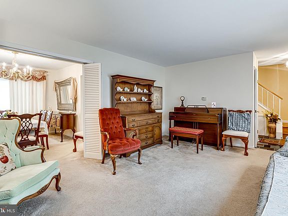 4th image of 9355 Westfield Dr