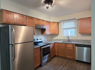 1022 Fox Chase Rd #2B, Jenkintown, PA 19046