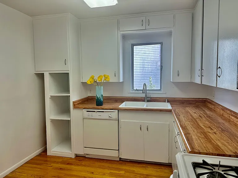 4133 Georgia St #4133 — Photo 15
