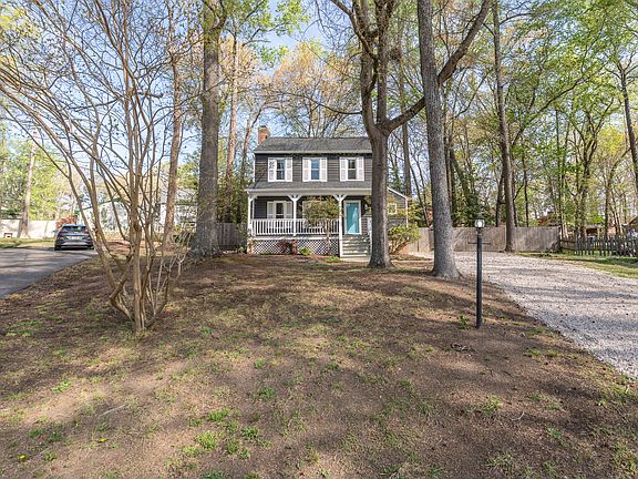 4th image of 8904 Grinell Ct