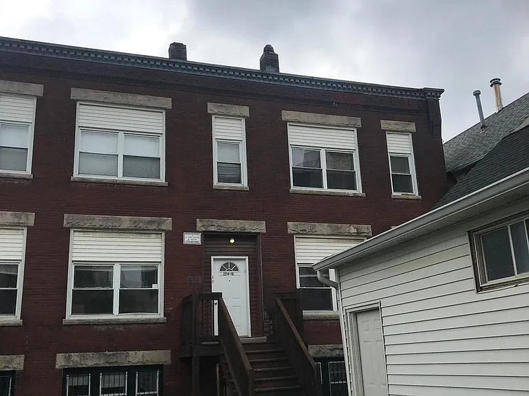 2216 N California Ave #2 — Photo 1