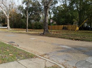 1058 Hallett St, Mobile, AL 36604