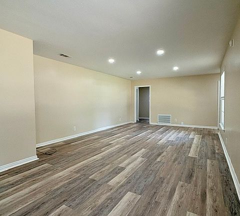 3rd image of 1824 S Fleishel Ave