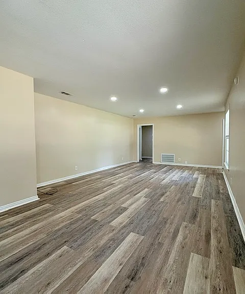 1824 S Fleishel Ave — Photo 3