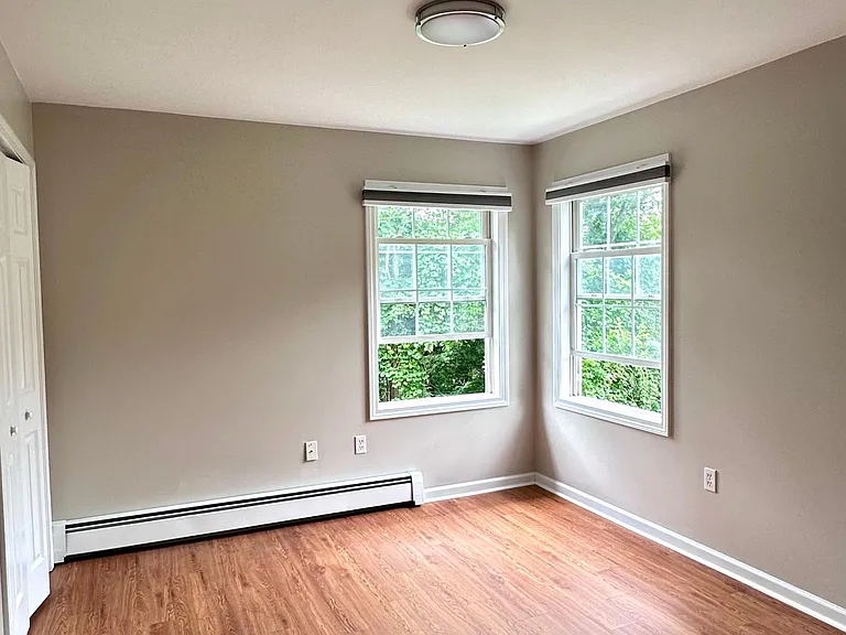 68 Lake St #2 — Photo 11